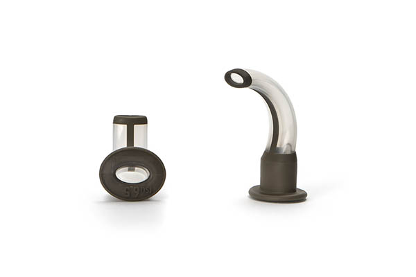 Vientisas orofaringinis vamzdelis su integruotu spalvotu sukandimo paviršiumi, ISO 6.5, dydis 1, rudas - sterilus