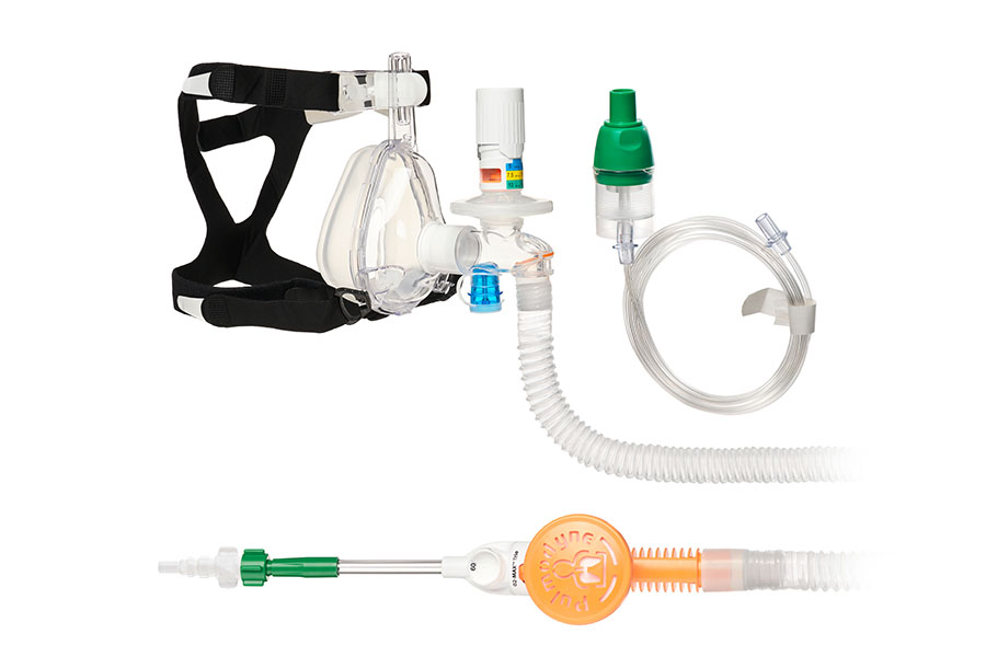 O2-MAX® Trio sistema su AGA Quik-Connect™, smoothbore lygiasienis vamzdelis, 3-SET™ reguliuojamu PEEP vožtuvu, purkštuvas ir BiTrac® ED kauke, suaugusiems, didelio dydžio 